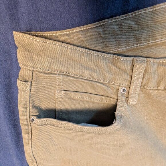 Old Navy Sky-Hi Green Wide Leg Pants | Extra High Rise Curvy | Size 16 Petite - Picture 4 of 7